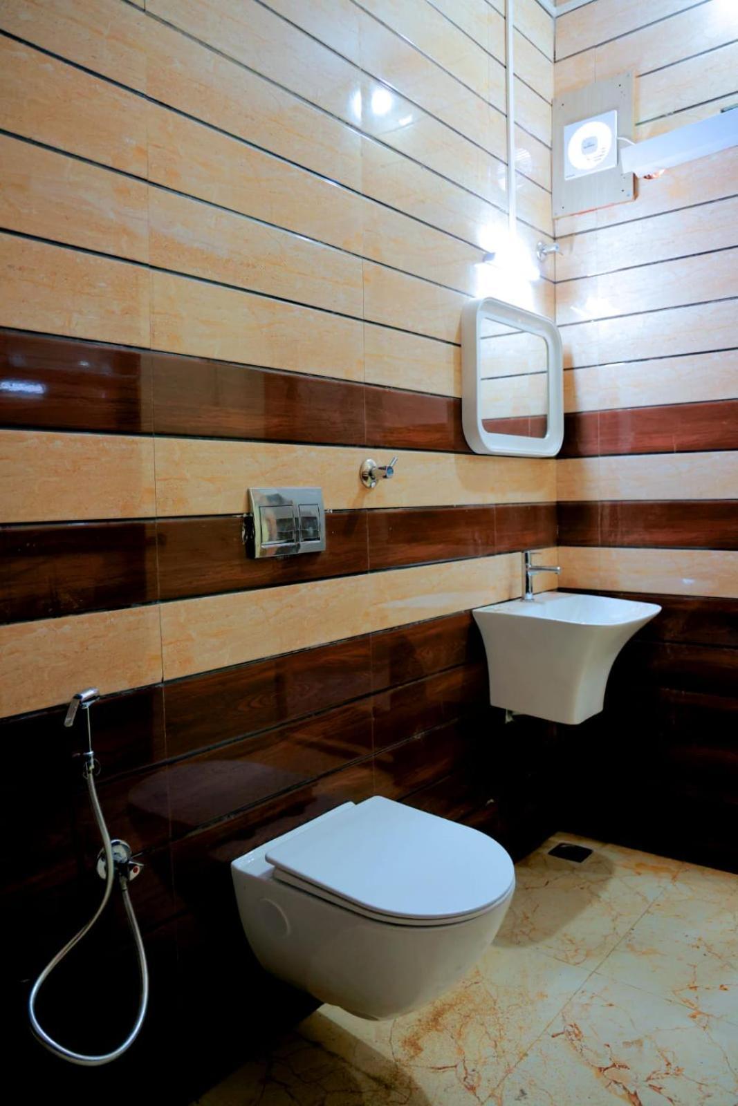 Grand Sangeetham Inn Tiruchchendūr Exterior foto